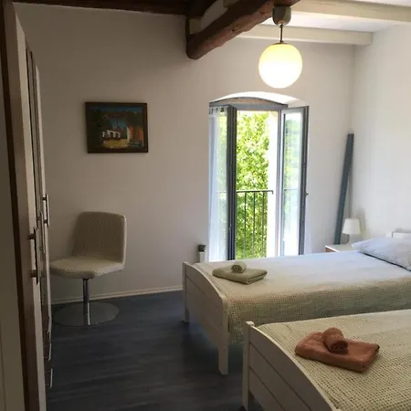 Holiday home Ava1 With Pool & Ava2 With Whirlpool Baderna