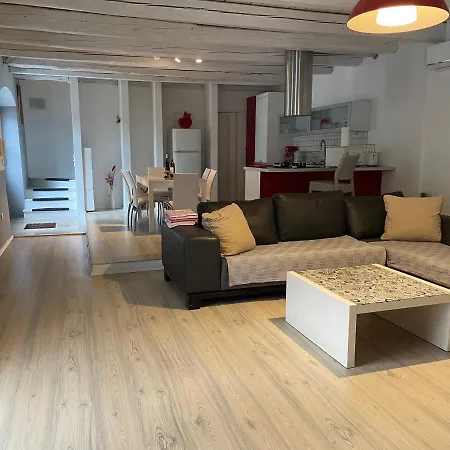 Holiday home Ava1 With Pool & Ava2 With Whirlpool