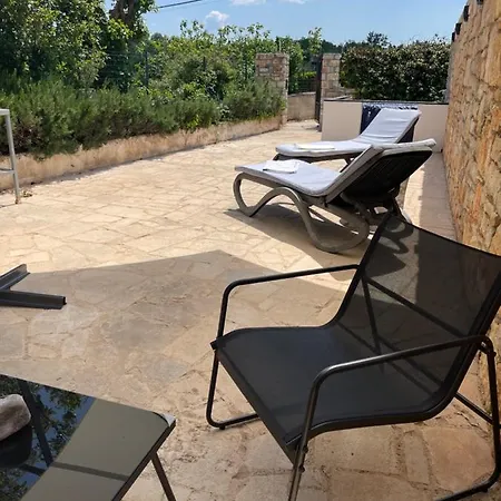 Ava1 With Pool & Ava2 With Whirlpool Holiday home *