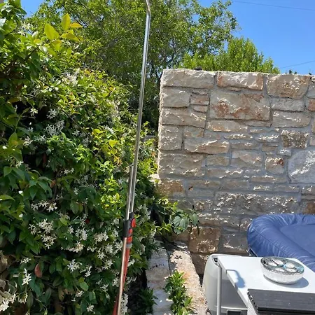 Holiday home Ava1 With Pool & Ava2 With Whirlpool Baderna