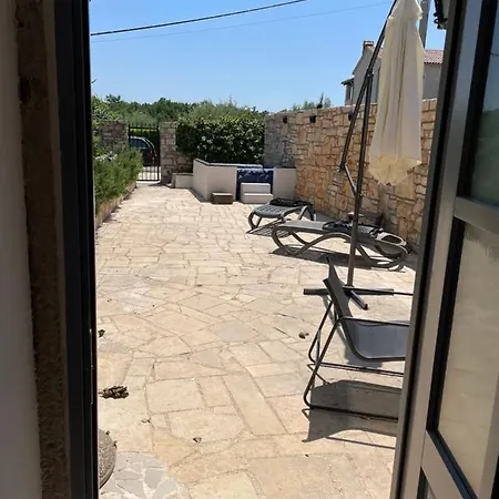 Ava1 With Pool & Ava2 With Whirlpool Holiday home *