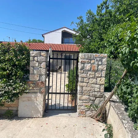 Ava1 With Pool & Ava2 With Whirlpool בית נופש