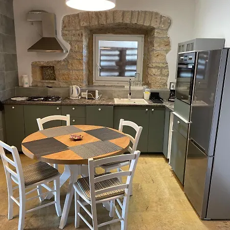 Ava1 With Pool & Ava2 With Whirlpool Holiday home