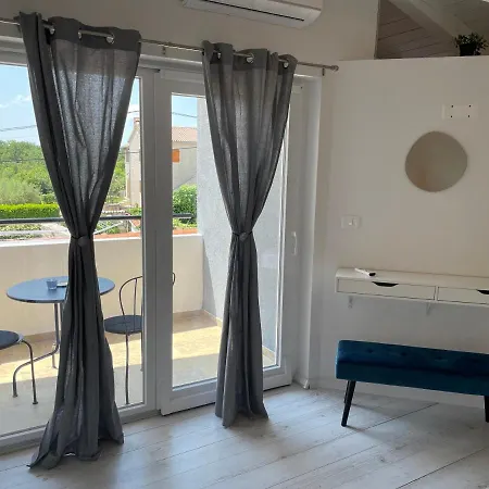 Ava1 With Pool & Ava2 With Whirlpool Holiday home *