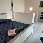 House 1holiday Ava1 With Pool & House 2 Ava2 With Whirlpool