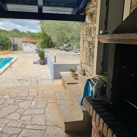 Casa de Férias House 1holiday Ava1 With Pool & House 2 Ava2 With Whirlpool *