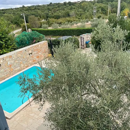 Casa de Férias House 1holiday Ava1 With Pool & House 2 Ava2 With Whirlpool